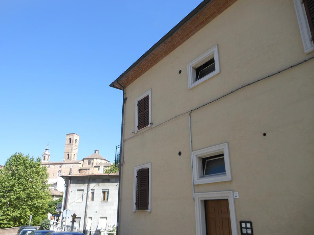B&B La Luna Dal Borgo Jesi Zimmer foto