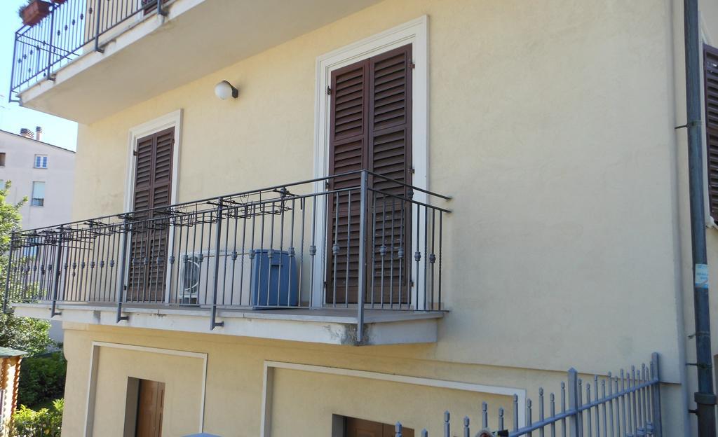 B&B La Luna Dal Borgo Jesi Zimmer foto